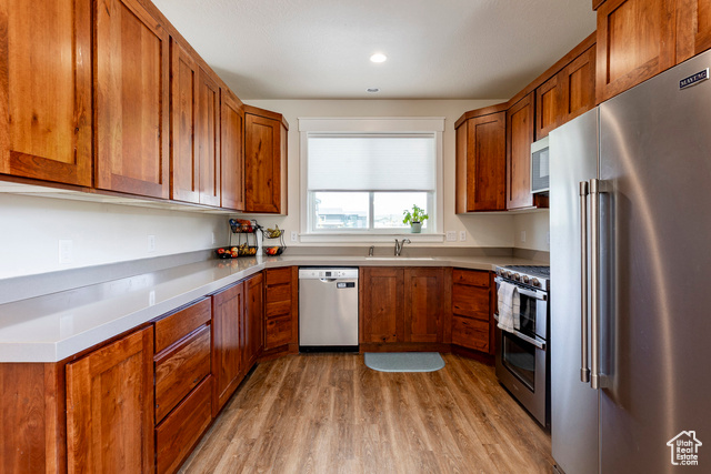 Photo 5 for MLS #2101826 at 415 Earl St