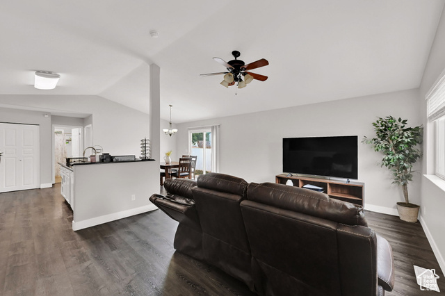 Photo 8 for MLS #2101833 at 422 E 800 North