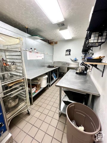 240 W Main St