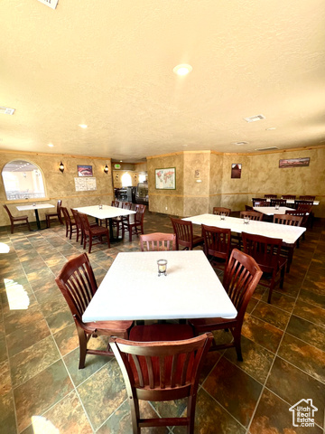 240 W Main St