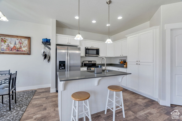 Photo 5 for MLS #2101853 at 219 W Silver Springs Dr