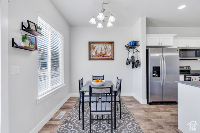 Photo 7 for MLS #2101853 at 219 W Silver Springs Dr