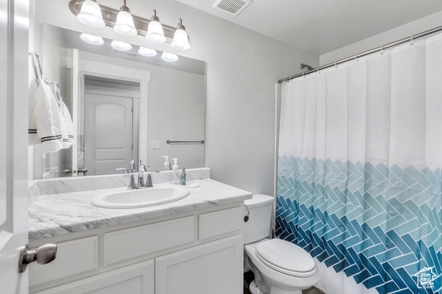 Photo 17 for MLS #2101853 at 219 W Silver Springs Dr