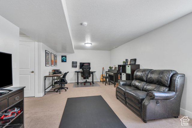 Photo 19 for MLS #2101853 at 219 W Silver Springs Dr