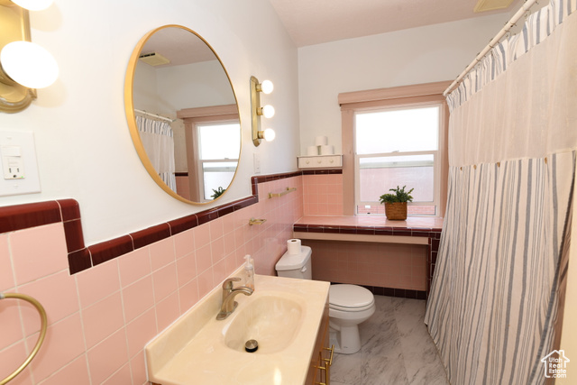 Photo 36 for MLS #2101865 at 2605 Van Buren Ave