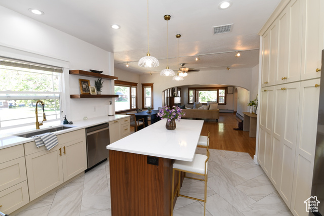 Photo 18 for MLS #2101865 at 2605 Van Buren Ave