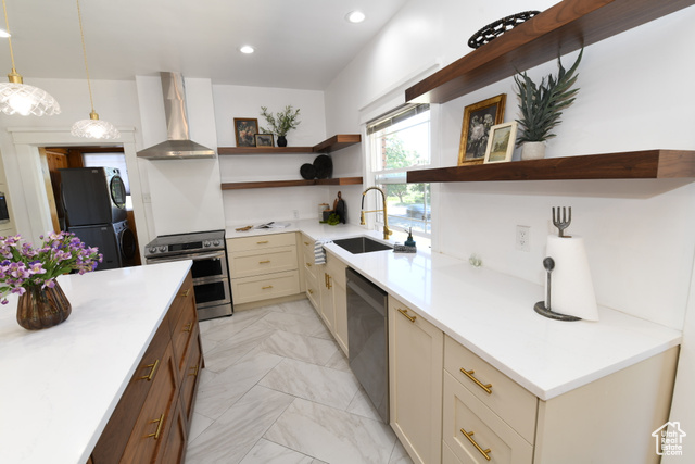 Photo 8 for MLS #2101865 at 2605 Van Buren Ave
