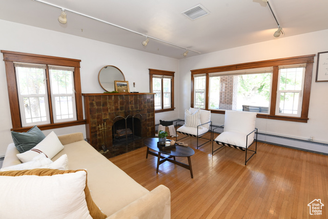 Photo 5 for MLS #2101865 at 2605 Van Buren Ave