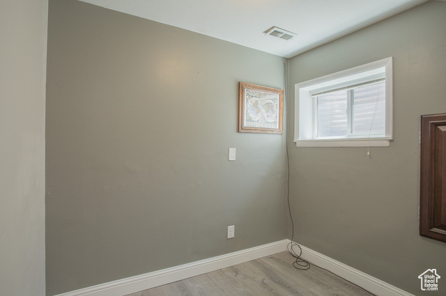 Photo 19 for MLS #2101902 at 5032 W Highwood Dr