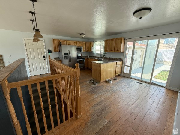 Photo 12 for MLS #2101902 at 5032 W Highwood Dr