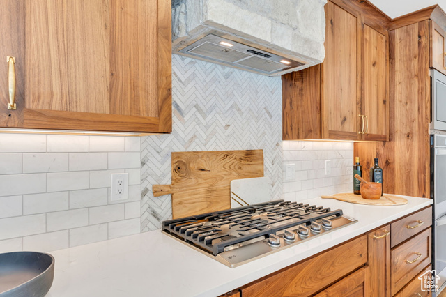 Photo 14 for MLS #2101911 at 664 E 2320 North