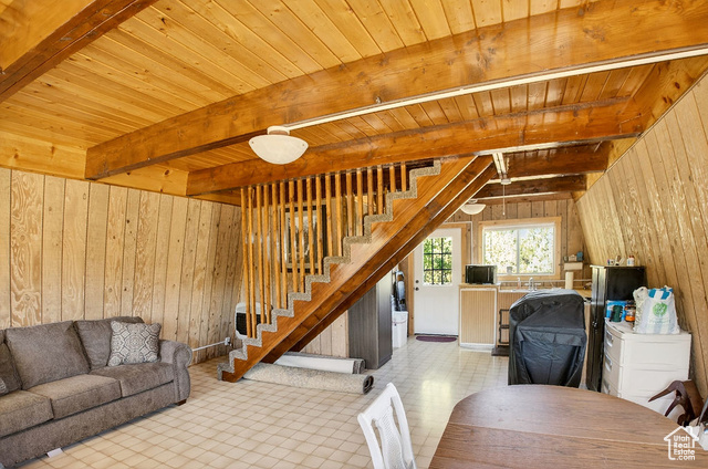Photo 3 for MLS #2101918 at 11904 Bugaboo Trl