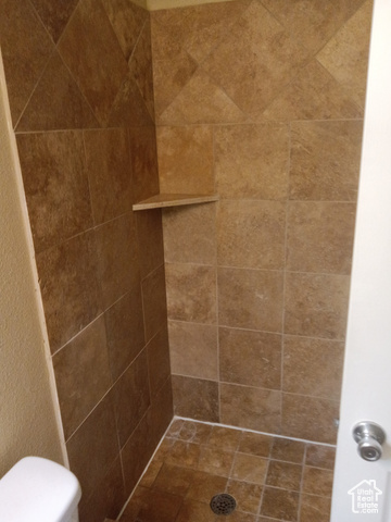 Photo 8 for MLS #2101936 at 3430 N Brookside Dr