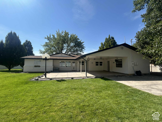 1568 SHADOW VALLEY DR, Ogden UT 84403