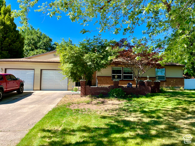1568 SHADOW DR, Ogden UT 84403