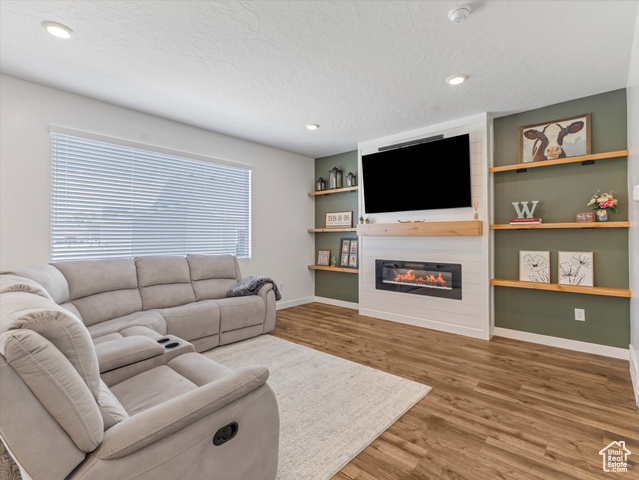 Photo 2 for MLS #2101974 at 835 S Criddle Rd