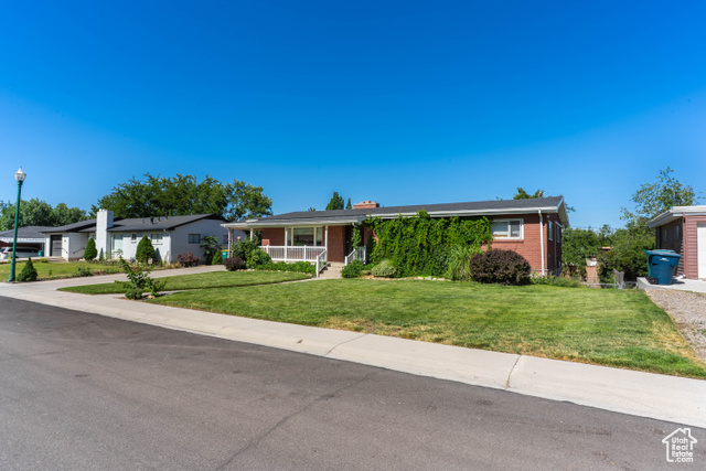 Photo 3 for MLS #2101979 at 560 S 500 East