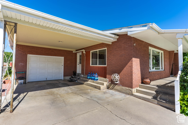 Photo 6 for MLS #2101979 at 560 S 500 East