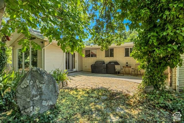 Photo 21 for MLS #2101982 at 2342 E Combe Rd