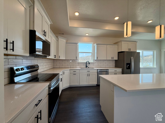 Photo 10 for MLS #2101988 at 631 N 4250 West