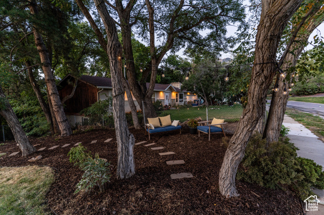 Photo 9 for MLS #2102024 at 2495 E Granite Hills Cir