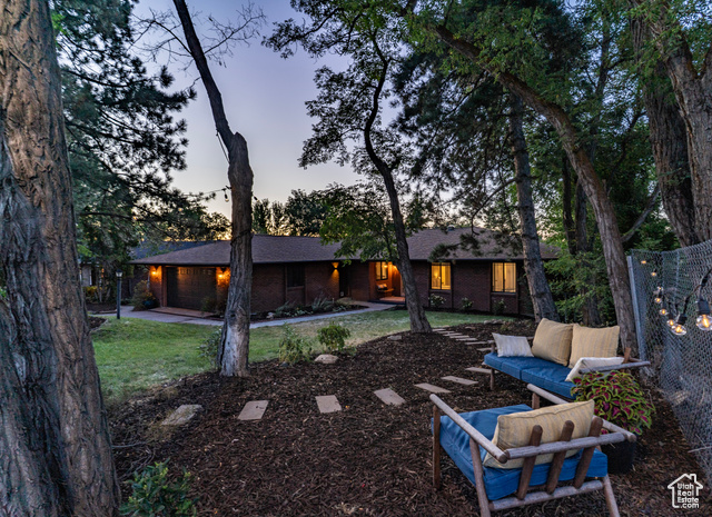 Photo 8 for MLS #2102024 at 2495 E Granite Hills Cir
