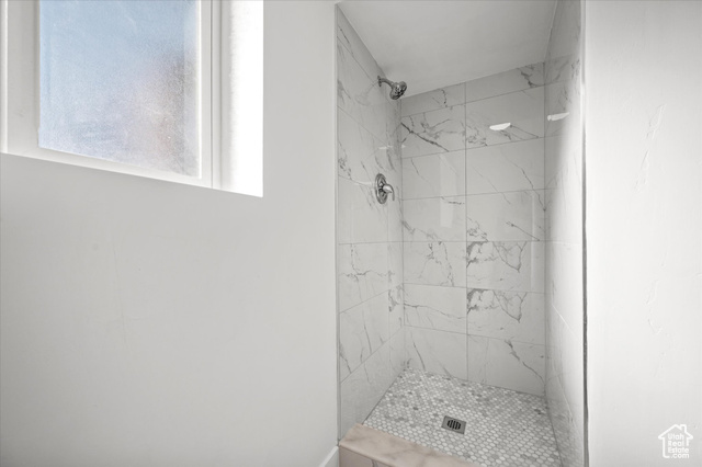 Photo 24 for MLS #2102041 at 1363 N Jefferson Ave