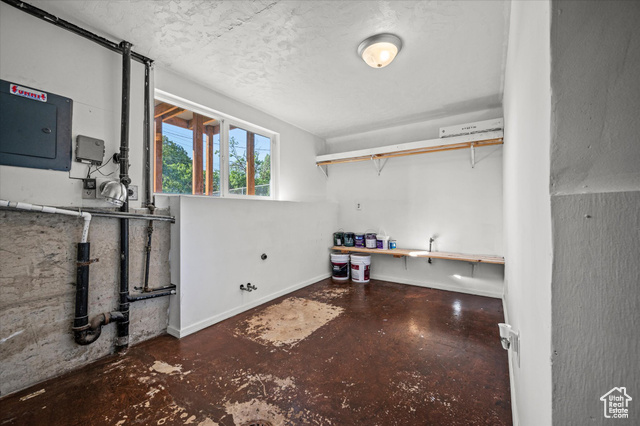 Photo 25 for MLS #2102041 at 1363 N Jefferson Ave