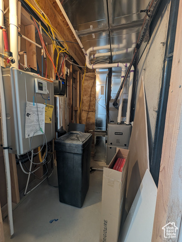 Photo 15 for MLS #2102043 at 1076 N Freeman Dr