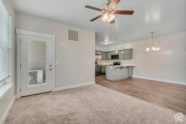 Photo 9 for MLS #2102059 at 1834 W Newcastle Ln #E204