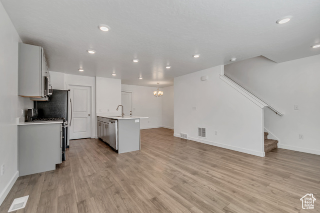 Photo 12 for MLS #2102068 at 77 N Voyager Ln