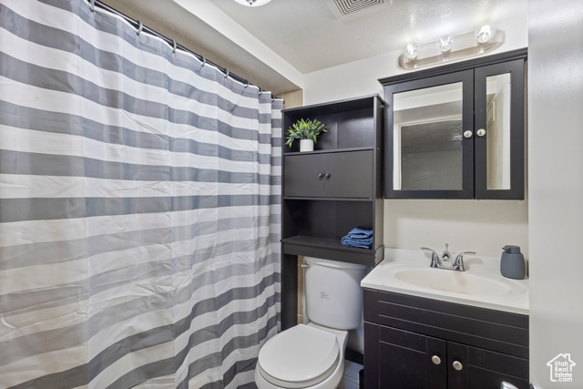 Photo 9 for MLS #2102087 at 141 N Pinehurst
