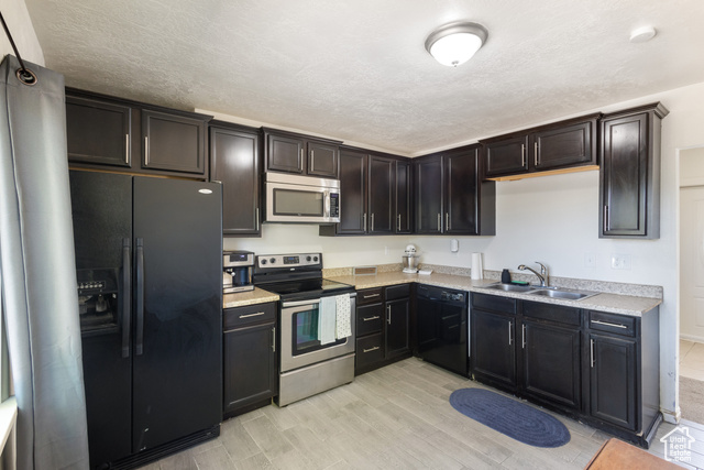 Photo 7 for MLS #2102087 at 141 N Pinehurst