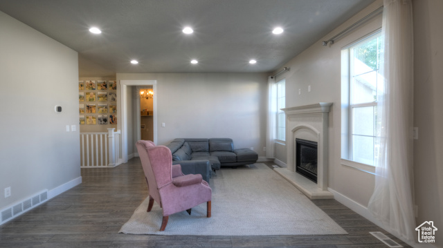Photo 2 for MLS #2102101 at 2444 N Stanley Crane Dr