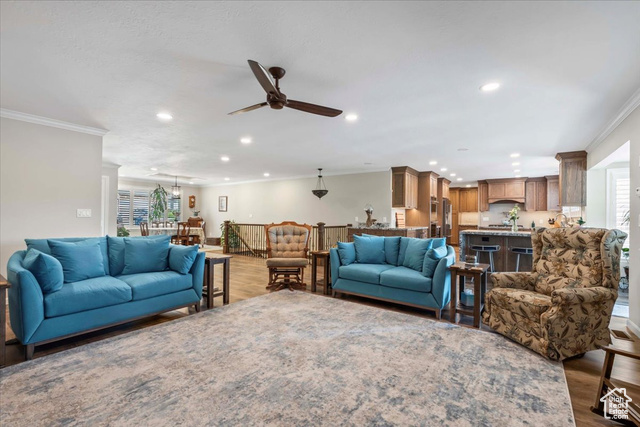 Photo 7 for MLS #2102113 at 5504 S White Springs Dr