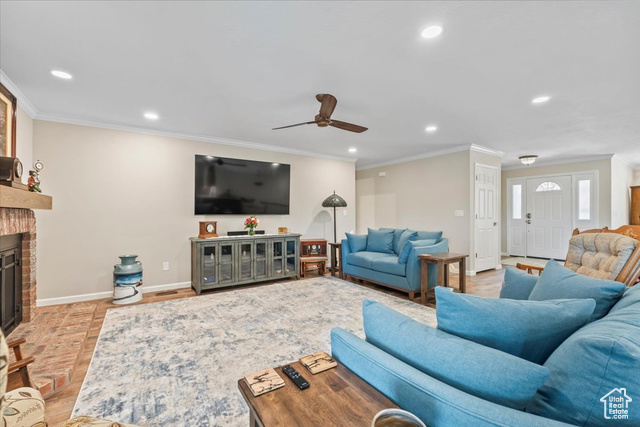 Photo 4 for MLS #2102113 at 5504 S White Springs Dr