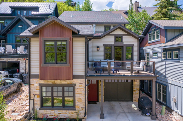 Photo 3 for MLS #2102128 at 80 Daly Ave