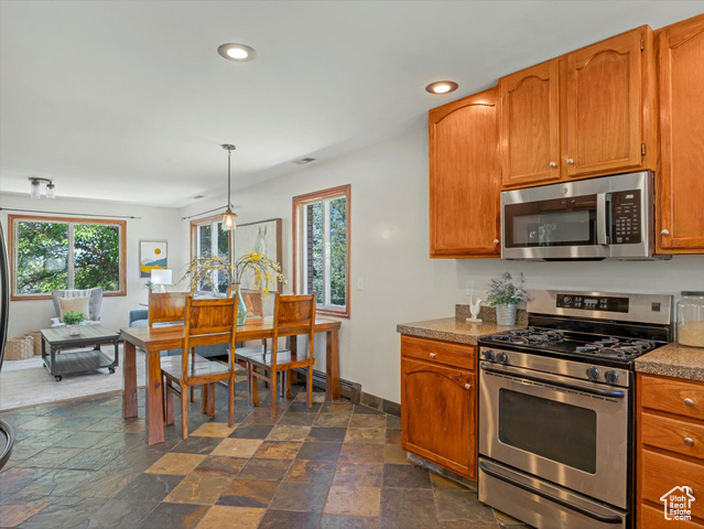 Photo 10 for MLS #2102138 at 9795 S Little Cottonwood Ln