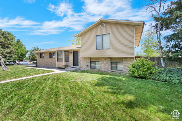 4891 W CALYX CIR, West Jordan UT 84081