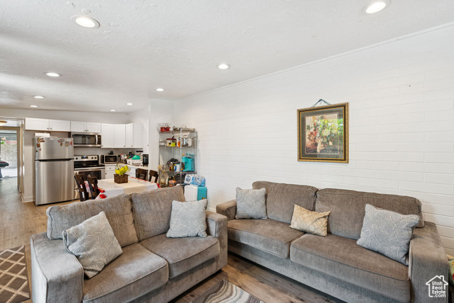 Photo 8 for MLS #2102164 at 3346 S 700 East