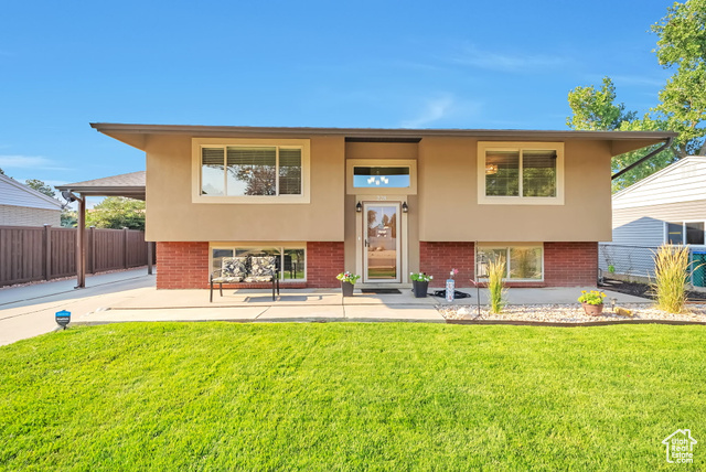 228 E 9585 S, Sandy UT 84070