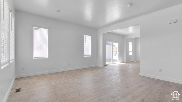 Photo 14 for MLS #2102224 at 2024 E Albion Dr #173