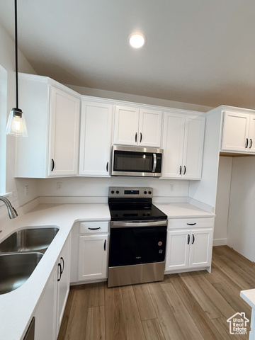 Photo 5 for MLS #2102230 at 1686 N Centerpoint Ln