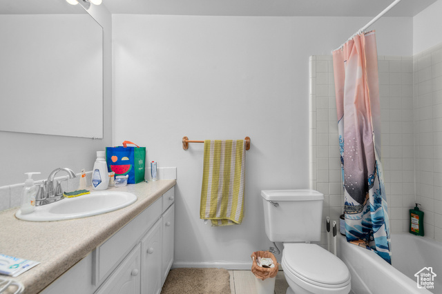 Photo 31 for MLS #2102263 at 1243 E Siesta Dr