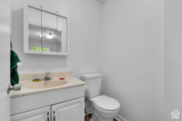 Photo 28 for MLS #2102263 at 1243 E Siesta Dr