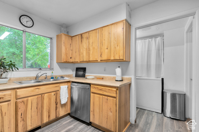 Photo 9 for MLS #2102263 at 1243 E Siesta Dr