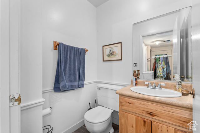Photo 21 for MLS #2102263 at 1243 E Siesta Dr