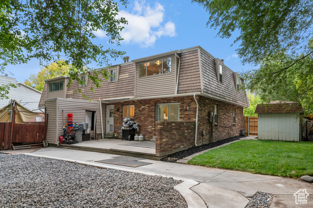 Photo 36 for MLS #2102263 at 1243 E Siesta Dr