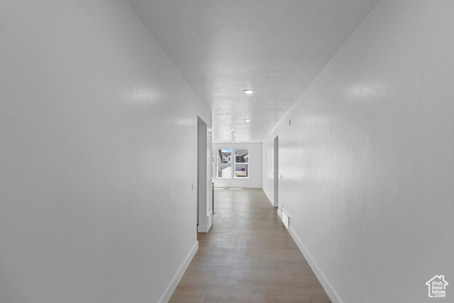 Photo 4 for MLS #2102268 at 208 E 610 North