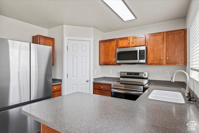 Photo 8 for MLS #2102328 at 683 W Saratoga Chase Dr